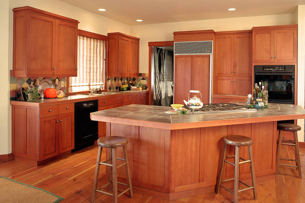 Kitchen cabinets with Turner Construction